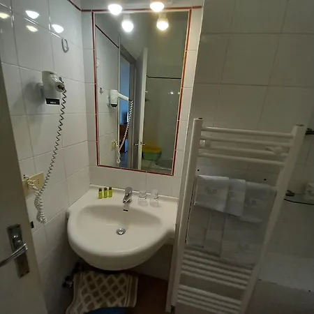 La Balnearia アラッシオ