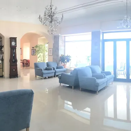 ホテル La Balnearia 3*